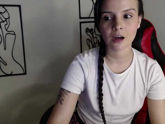 MiaRobinn
