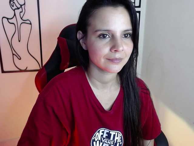 MiaRobinn