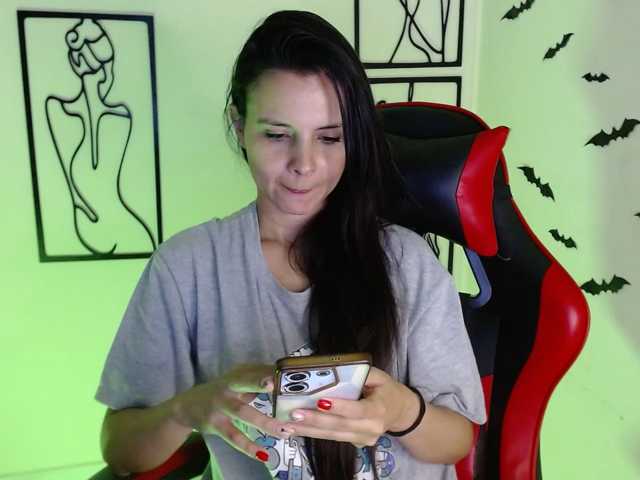 MiaRobinn