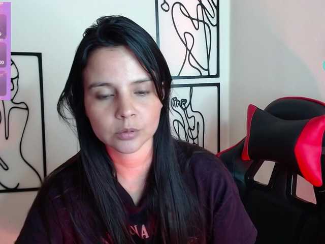 MiaRobinn live cam on BongaCams