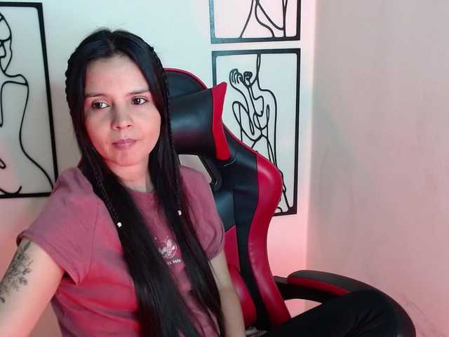 MiaRobinn live cam on BongaCams