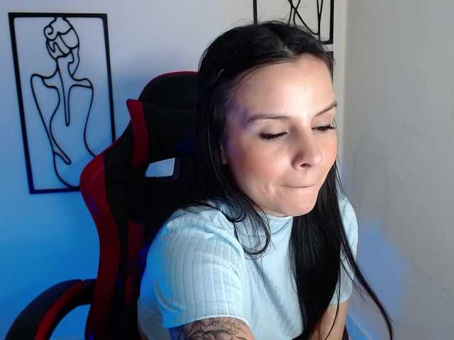 MiaRobinn