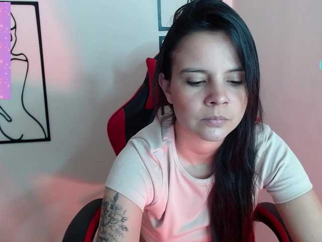 MiaRobinn live cam on BongaCams