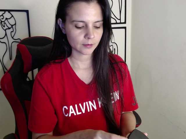 MiaRobinn