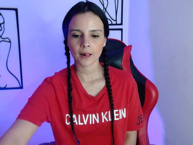 MiaRobinn