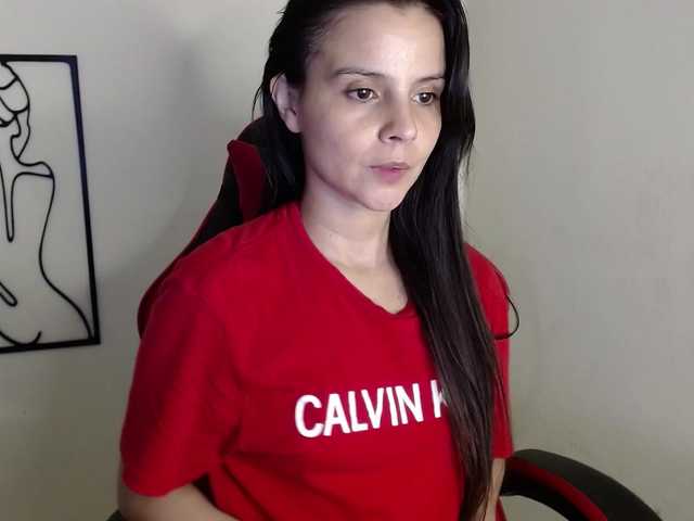 MiaRobinn