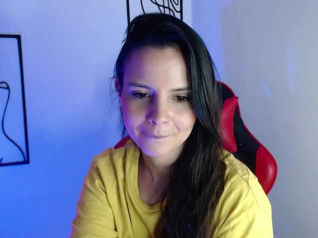 MiaRobinn