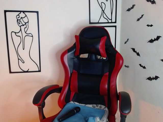MiaRobinn