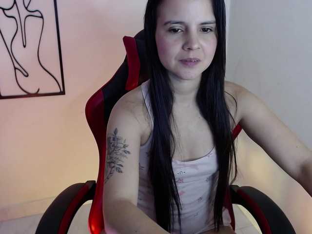 MiaRobinn live cam on BongaCams