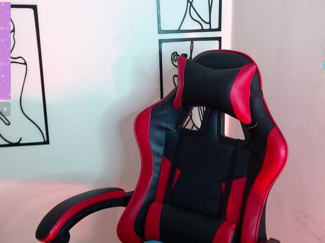 MiaRobinn live cam on BongaCams