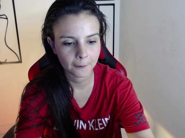 MiaRobinn live cam on BongaCams