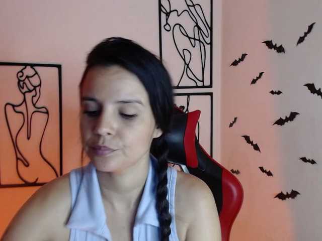 MiaRobinn live cam on BongaCams