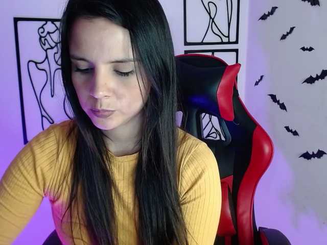 MiaRobinn