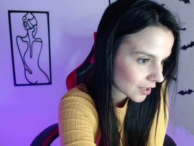 MiaRobinn