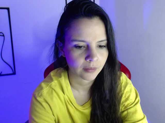 MiaRobinn