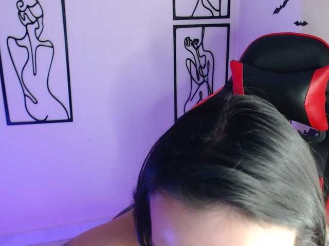 MiaRobinn live cam on BongaCams
