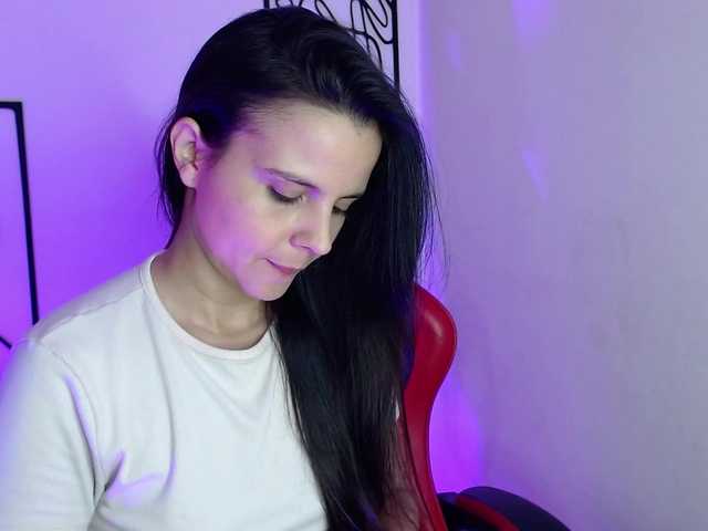 MiaRobinn