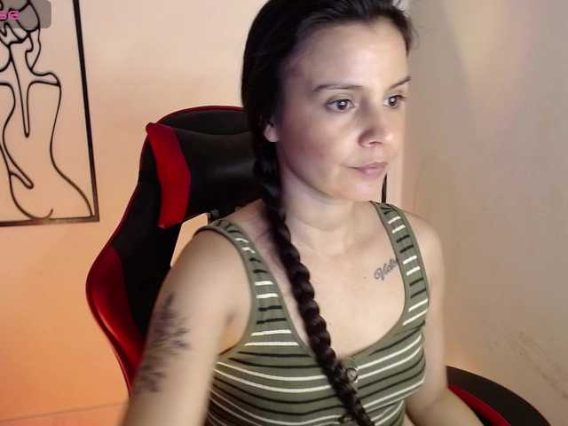 MiaRobinn