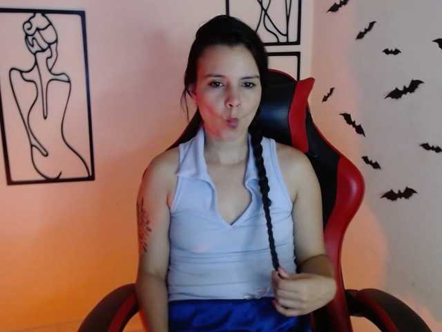 MiaRobinn