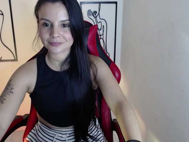 MiaRobinn live cam on BongaCams