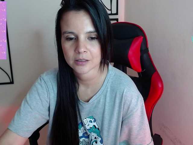 MiaRobinn live cam on BongaCams