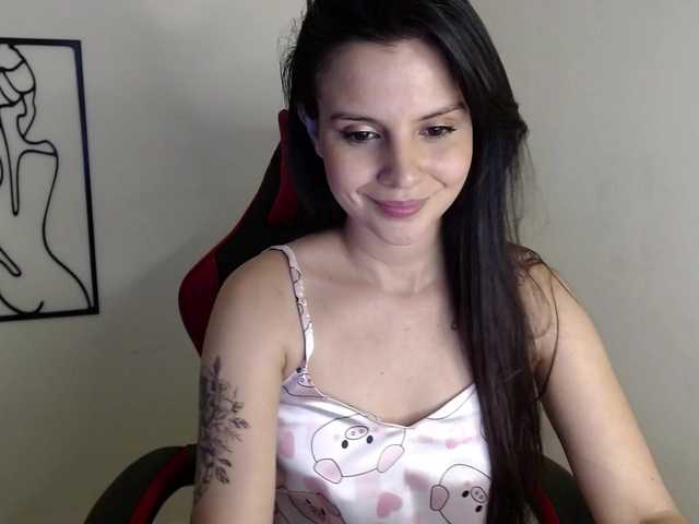 MiaRobinn live cam preview
