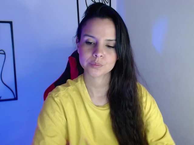 MiaRobinn