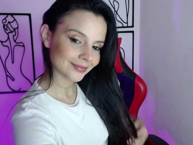 MiaRobinn