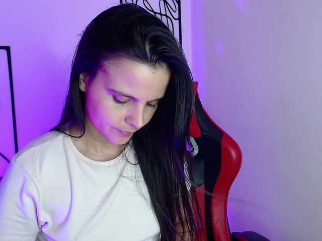 MiaRobinn live cam on BongaCams