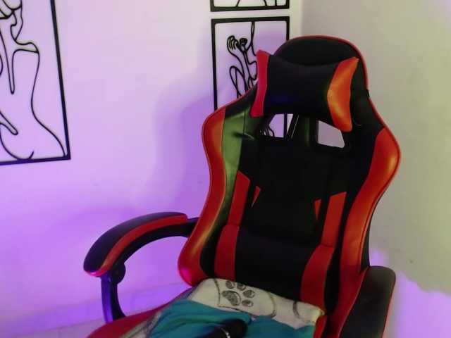 MiaRobinn