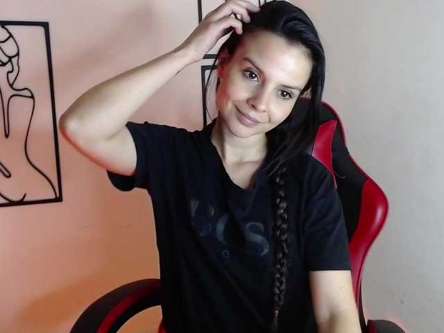 MiaRobinn