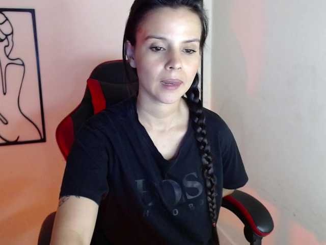 MiaRobinn