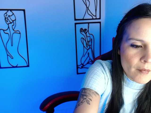 MiaRobinn