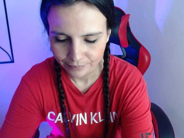MiaRobinn