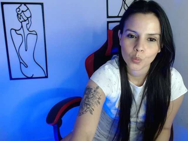 MiaRobinn