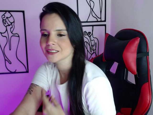 MiaRobinn live cam preview