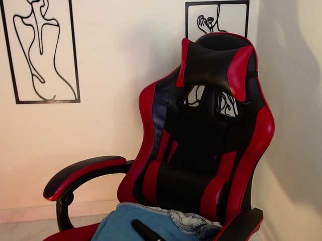 MiaRobinn