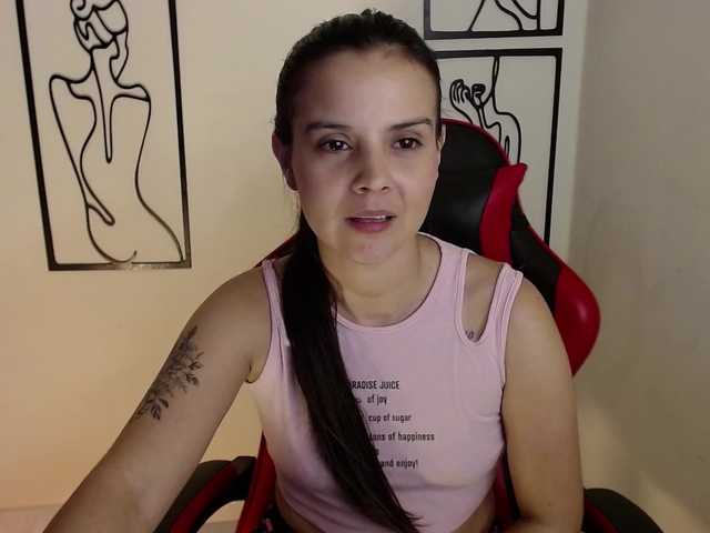 MiaRobinn live cam on BongaCams