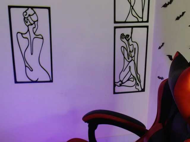 MiaRobinn live cam on BongaCams