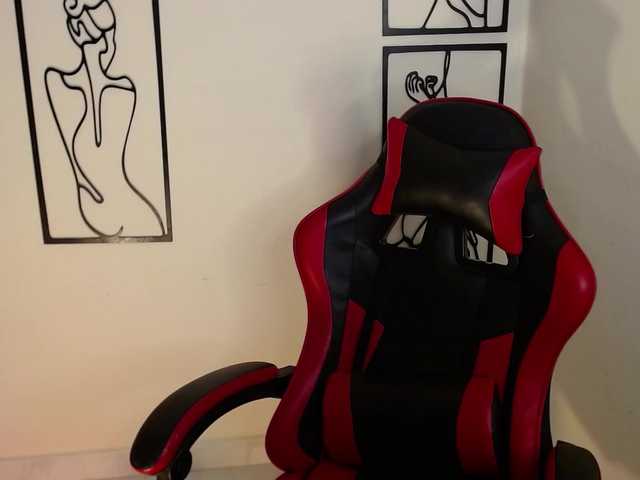 MiaRobinn live cam on BongaCams