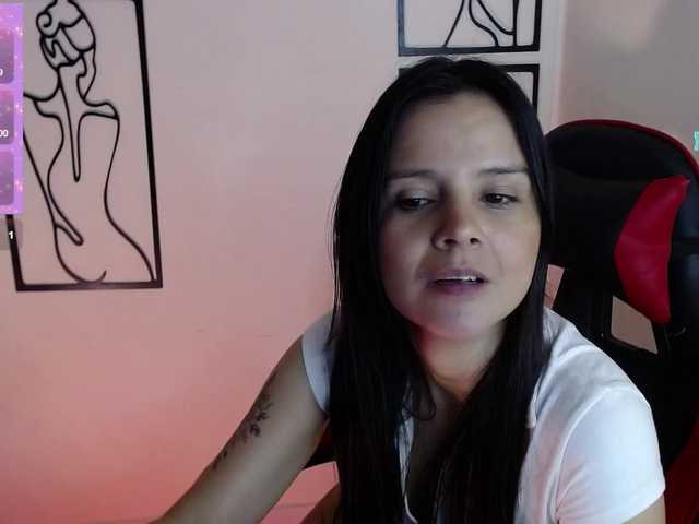 MiaRobinn