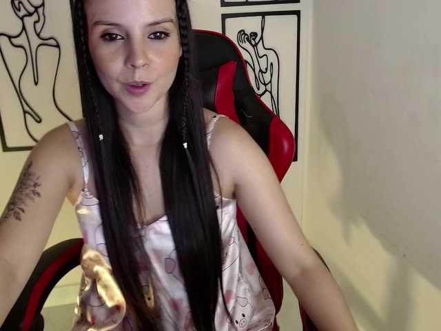 MiaRobinn