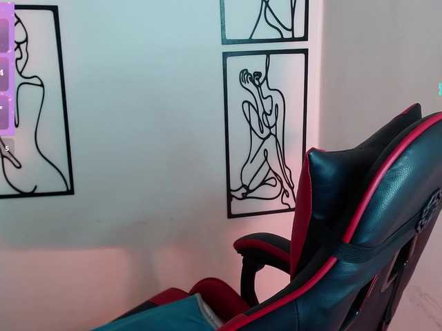 MiaRobinn live cam on BongaCams