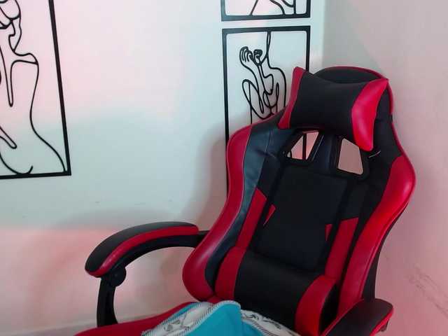 MiaRobinn live cam on BongaCams