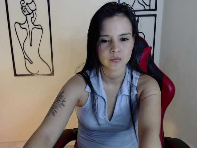 MiaRobinn live cam on BongaCams