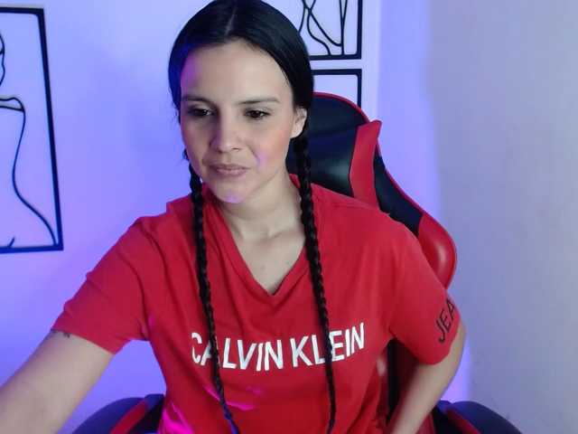 MiaRobinn