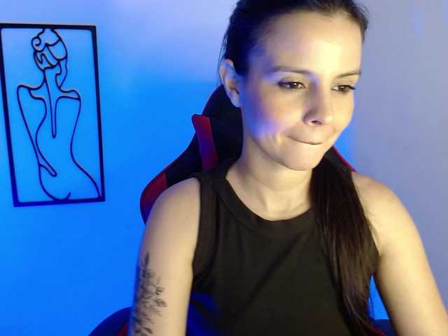 MiaRobinn