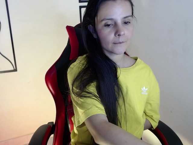 MiaRobinn live cam on BongaCams