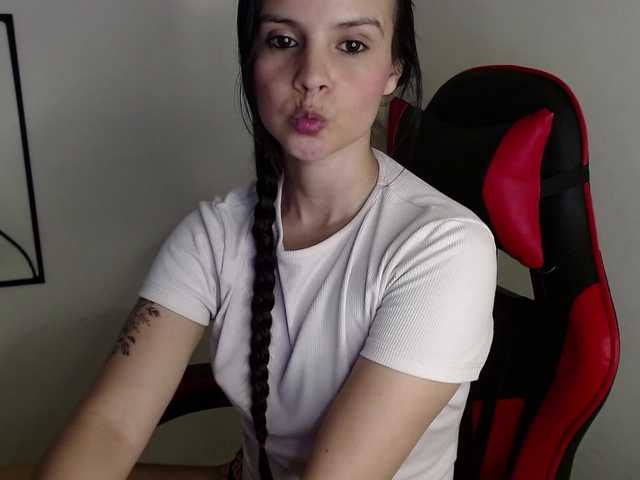 MiaRobinn