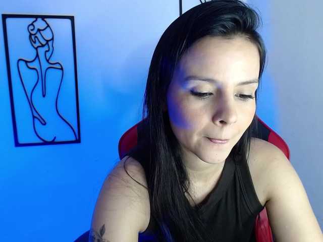 MiaRobinn